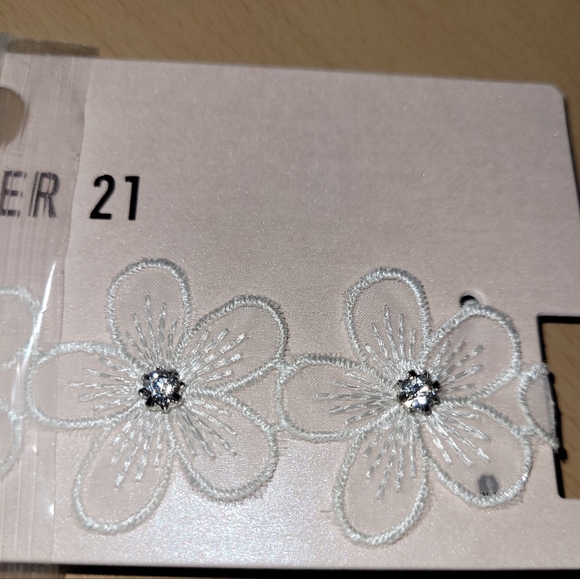 Forever 21 choker NWT 24 Hour Sale - Picture 4 of 7